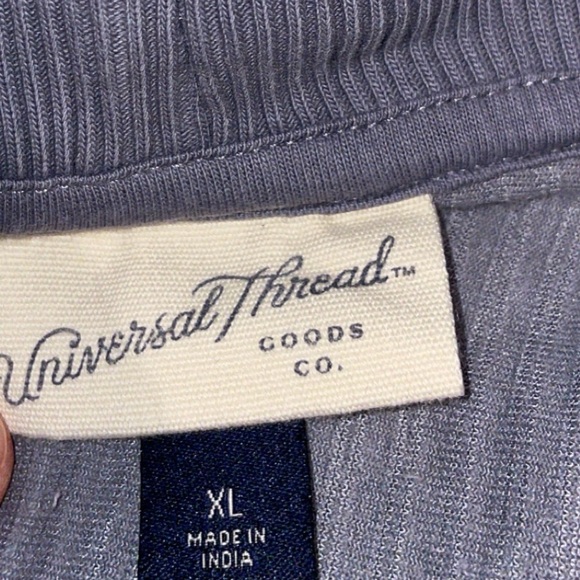 Women’s Zip Sweatshirt - Picture 3 of 4